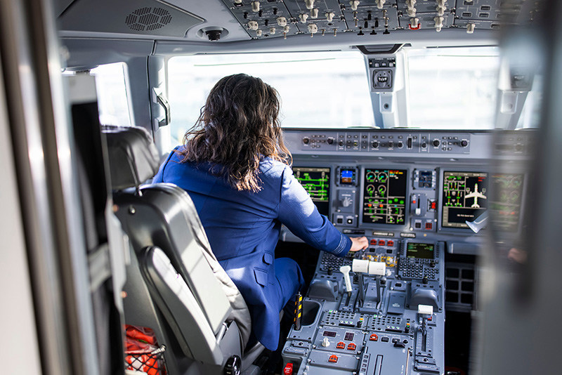 As per a new agreement  , 700 Plus  pilots  of  SeaTac based  Horizon Air  to get a  whopping 74%  to  85%  pay increase !