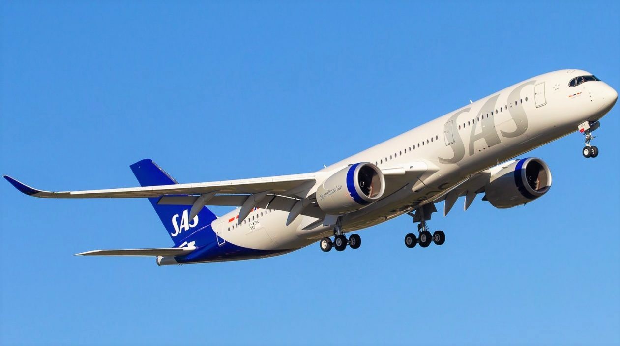 European Union approves €1.3 billion restructuring aid for SAS .