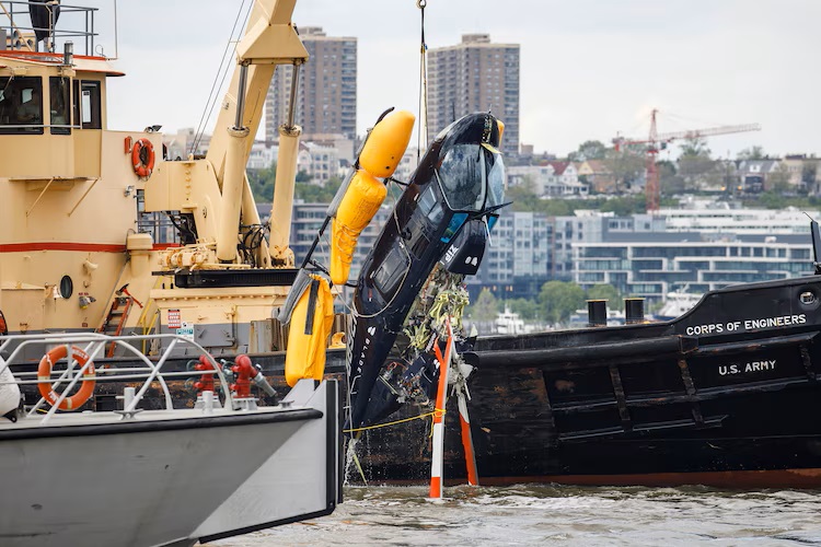 Emergency order for the NYC helicopter tour company to ground operations after deadly crash.
