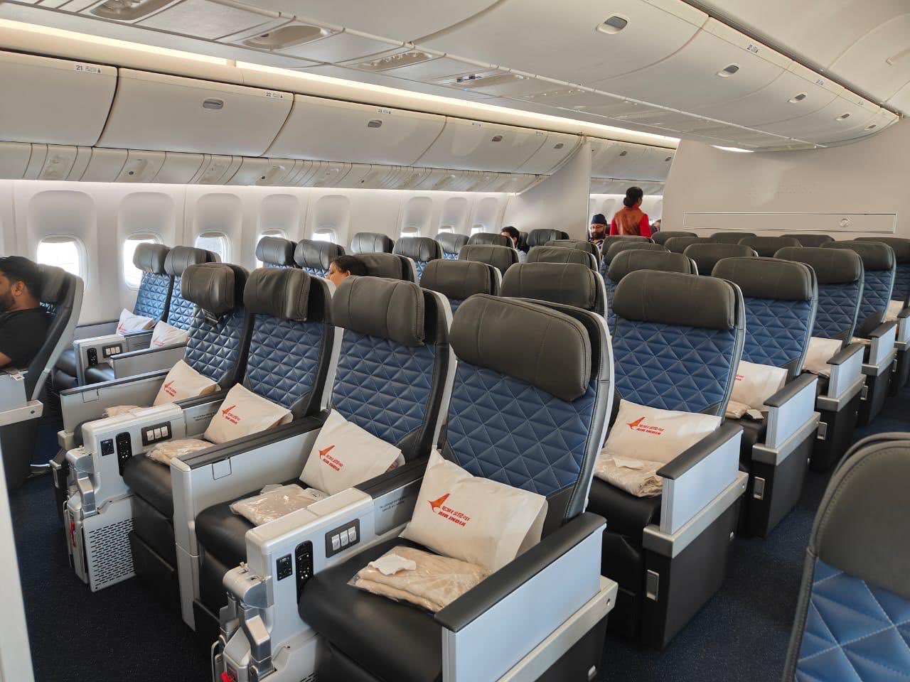  Beware! Chinese Passengers Ganged up mid-flight to steal valuables from Passengers, arrested on Arrival.