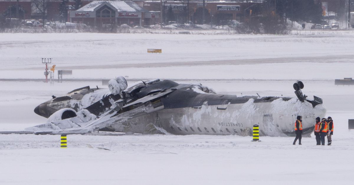 Breaking ! Off-duty Delta flight attendant claims “inexperienced pilot” led to the Pearson airport February crash.