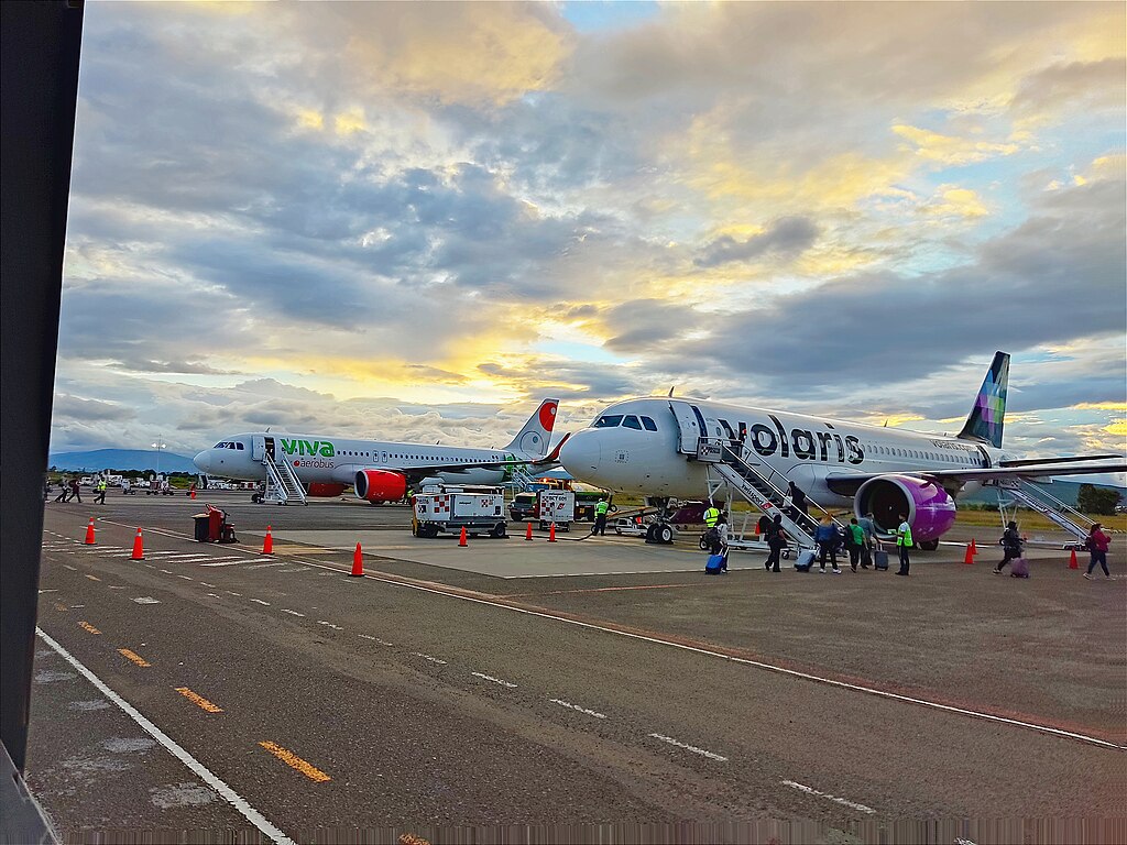 Mexican low-cost airline Volaris shareholders approve merger with Viva Aerobus to create “Grupo Más Vuelos”.
