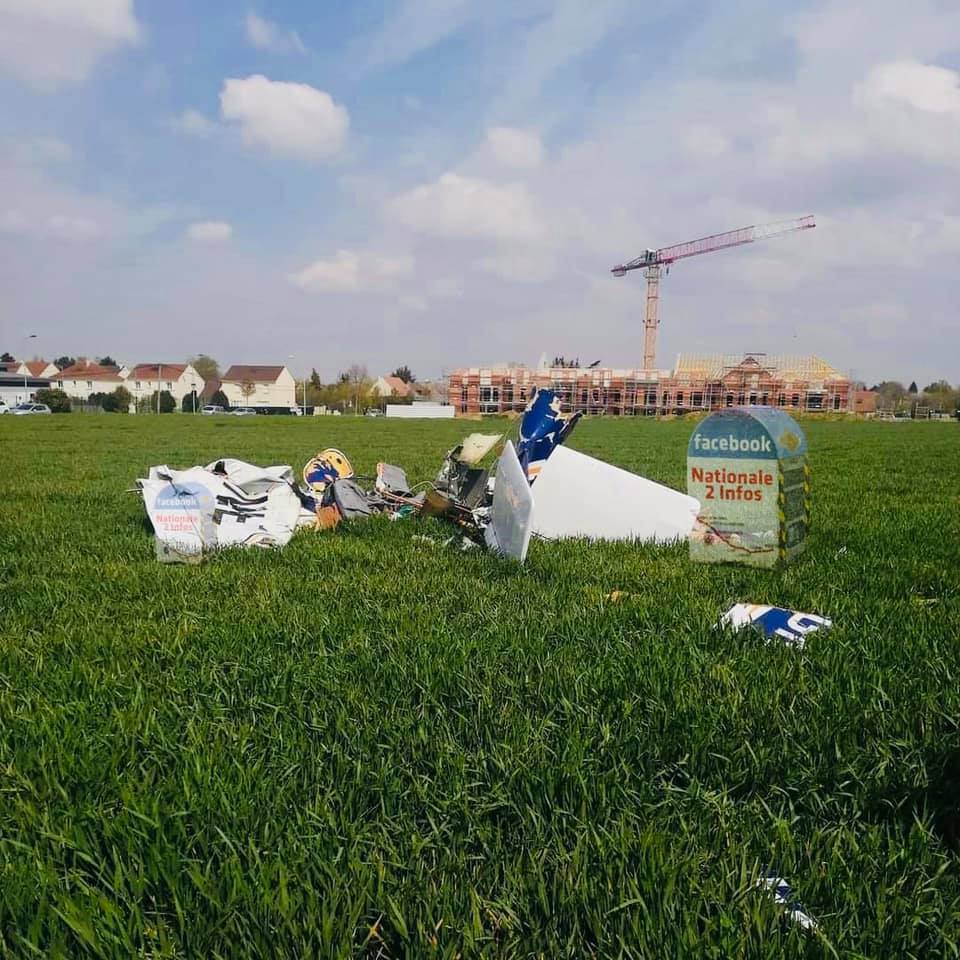 A  Robin  DR-400  model  tourist  plane  crashed  outside  of  Paris  killing  all four Onboard !
