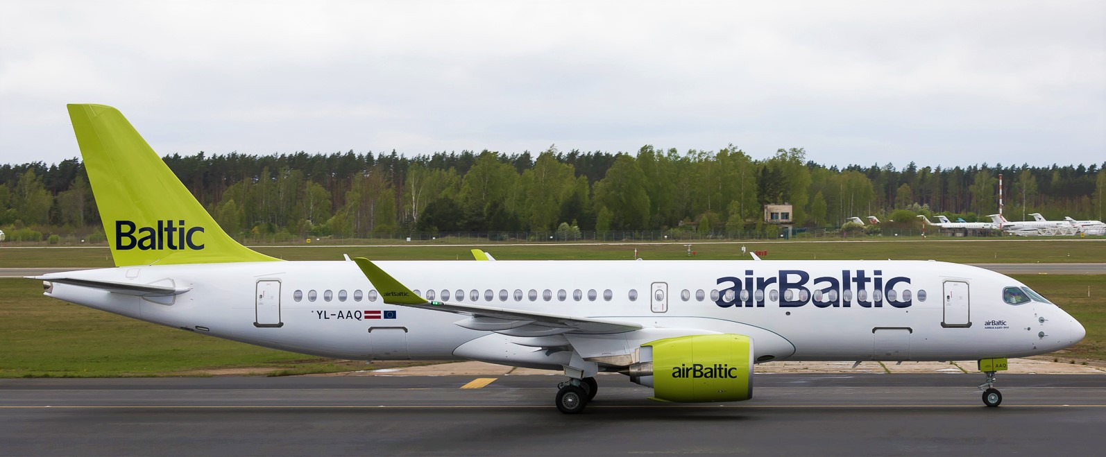Rare Incident -  2.3 years old Air Baltic A220 aircraft suffered automatic shut down of both the P&W engines on Touch Down , but Why ? 