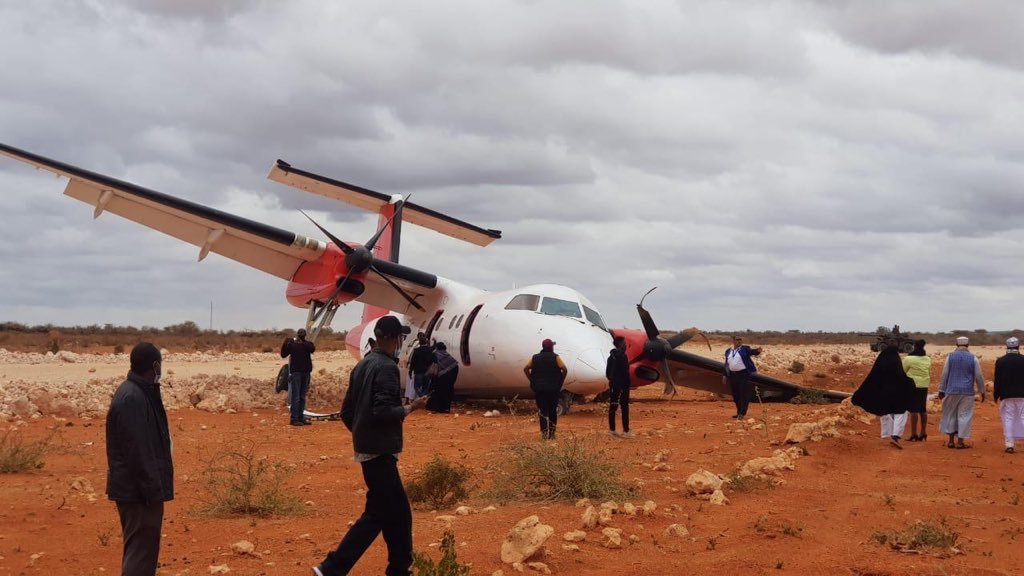 Skyward Express DHC8 aircraft made an emergency landing at Boru Hache Military Base Today morning !