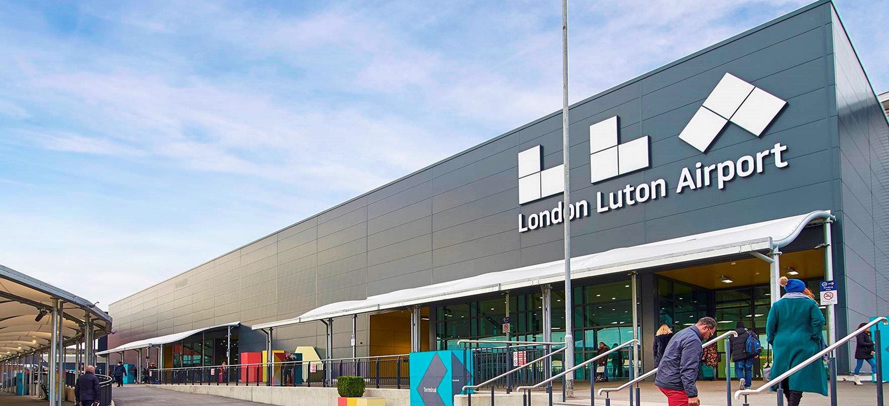 London Luton Airport (LLA) has been awarded the Covid-19 certification by the UK Civil Aviation Authority (CAA) .