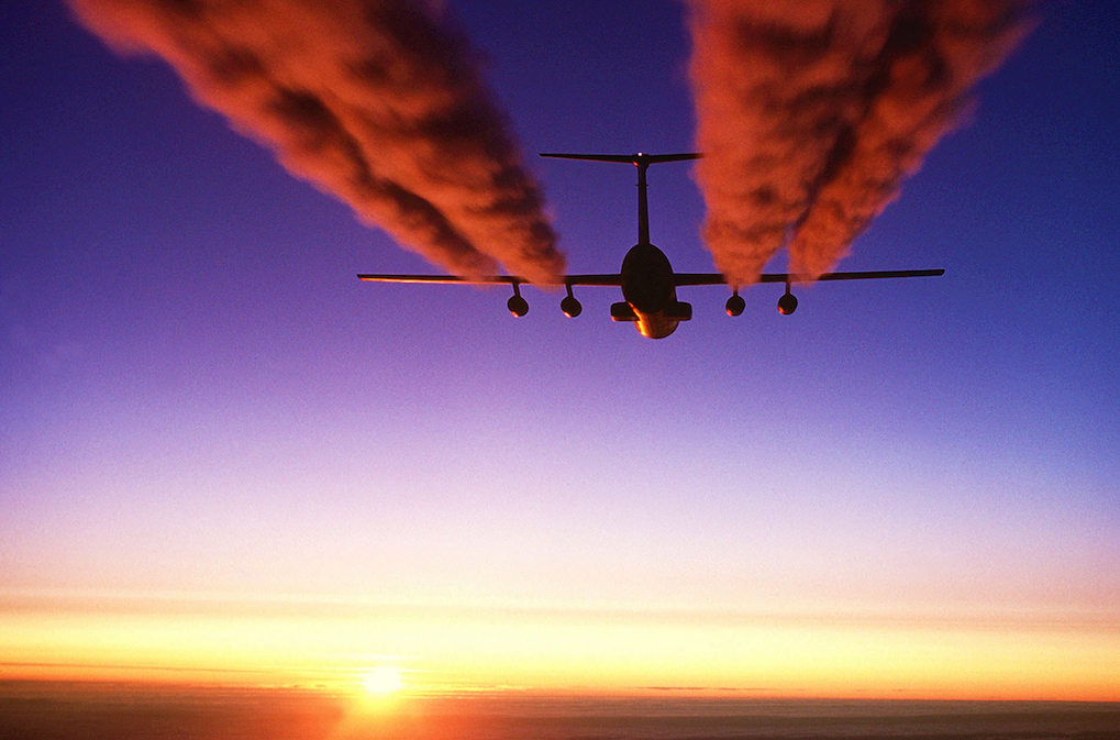 After  'carbon footprint' ,  Aviation  has  to  deal  with  next  blame  of   'increasing  global  warming' ,  a  scale  more  than  carbon  parking !
