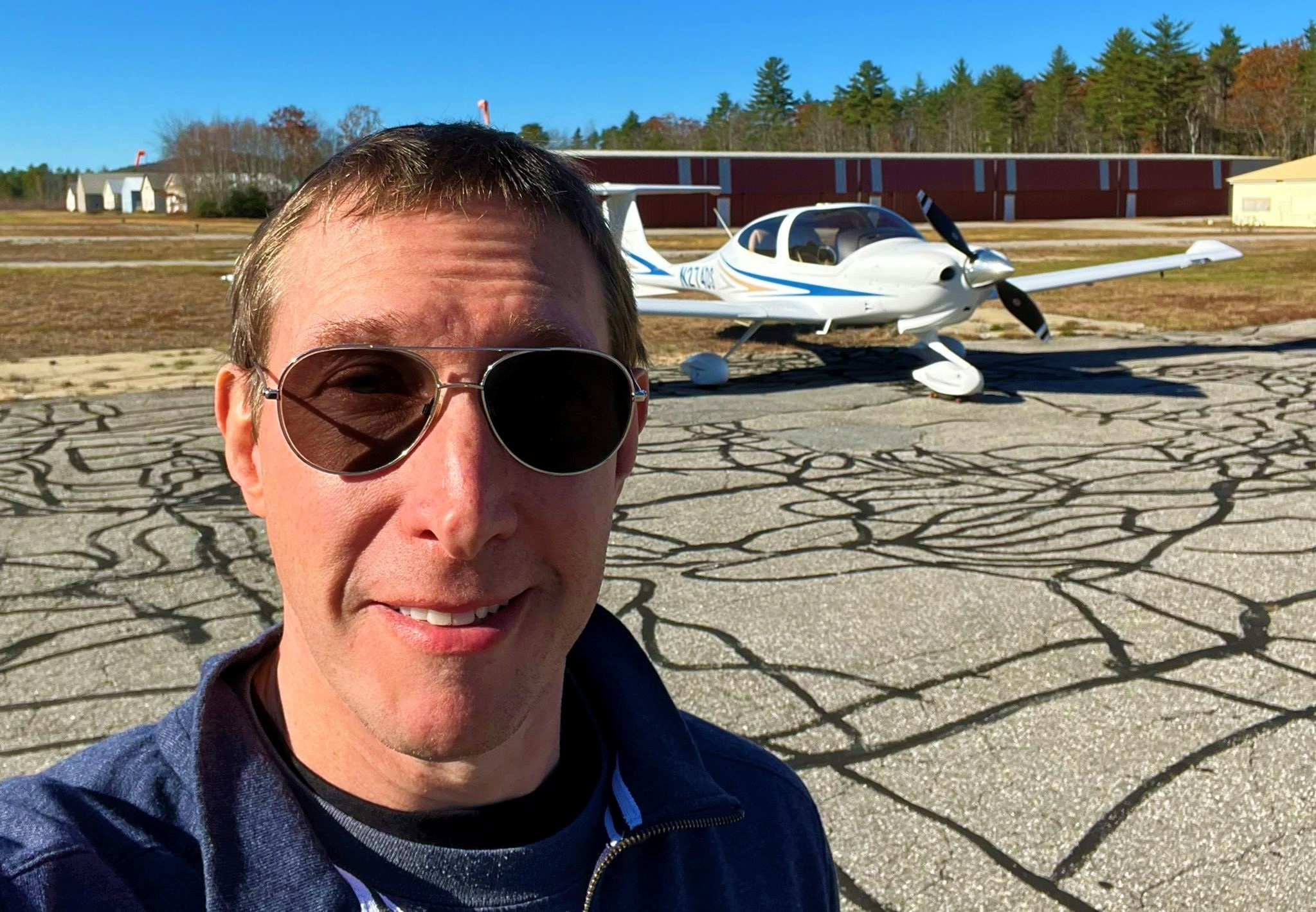 Jeff  Bezos's  Blue  Origin  astronaut  and  Tech.  major  Medidata's  Co- Founder  Glen  de  Vries  was  Killed  in  an  Aircraft  Accident  !