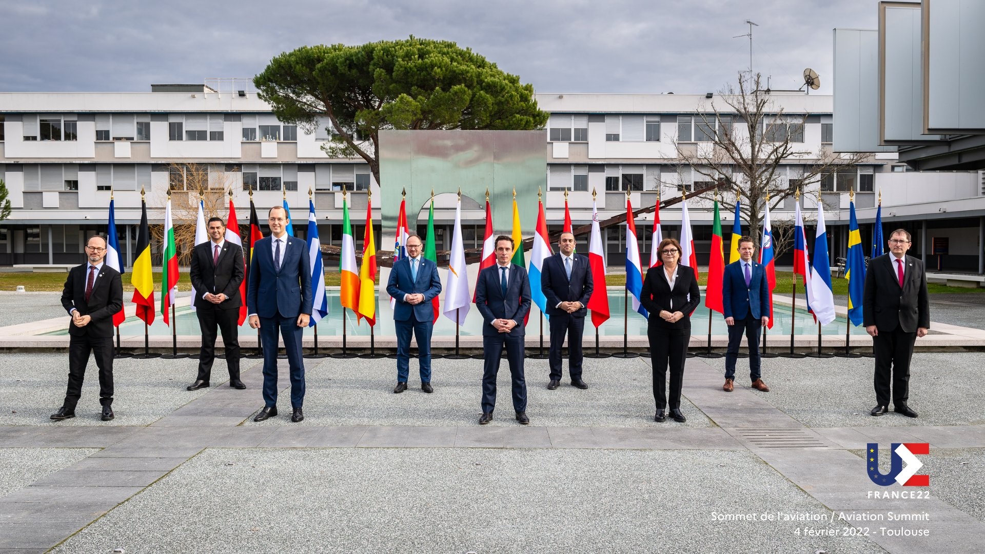 European  Countries  Sign  Breakthrough  “TOULOUSE DECLARATION”  with Aviation — aim  to  achieve  net  zero  CO2  emissions  by  2050 !